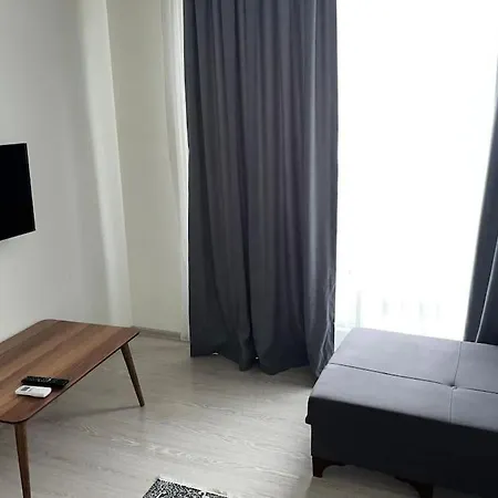 Kueltuer Mahallesinde Lueks Antalya
