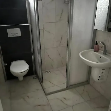 Kueltuer Mahallesinde Lueks Antalya